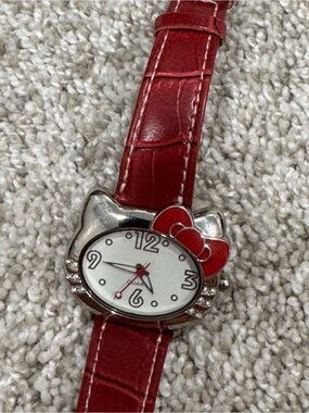 Vintage y2K Sanrio Hello Kitty Red Leather Strap Women's Watch